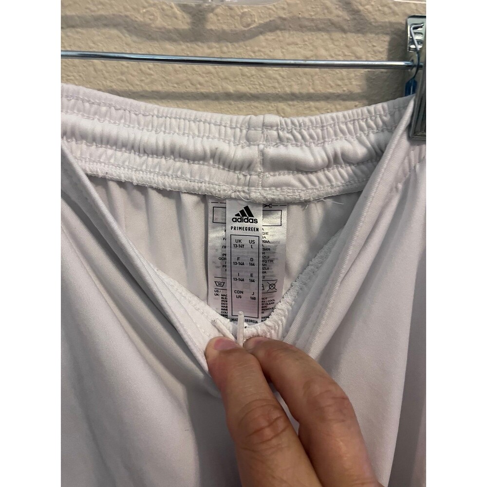 adidas Shorts
13-14Y
US
L - Picture 3 of 3